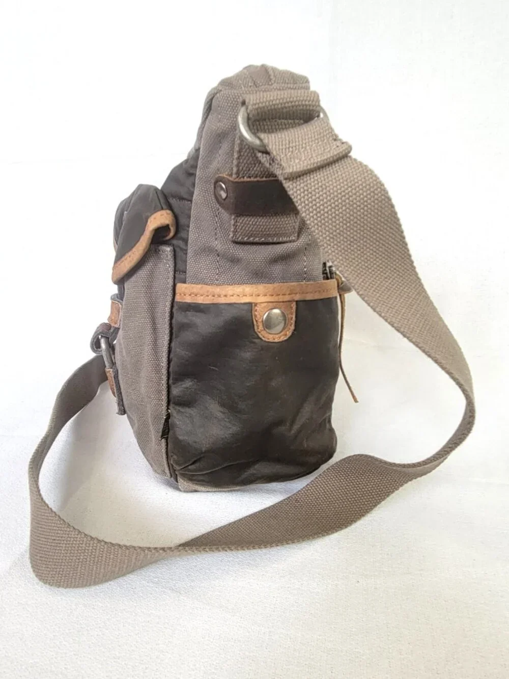 TSD Brand Earth & Style Canvas Leather Messenger Crossbody Bag Green Brown