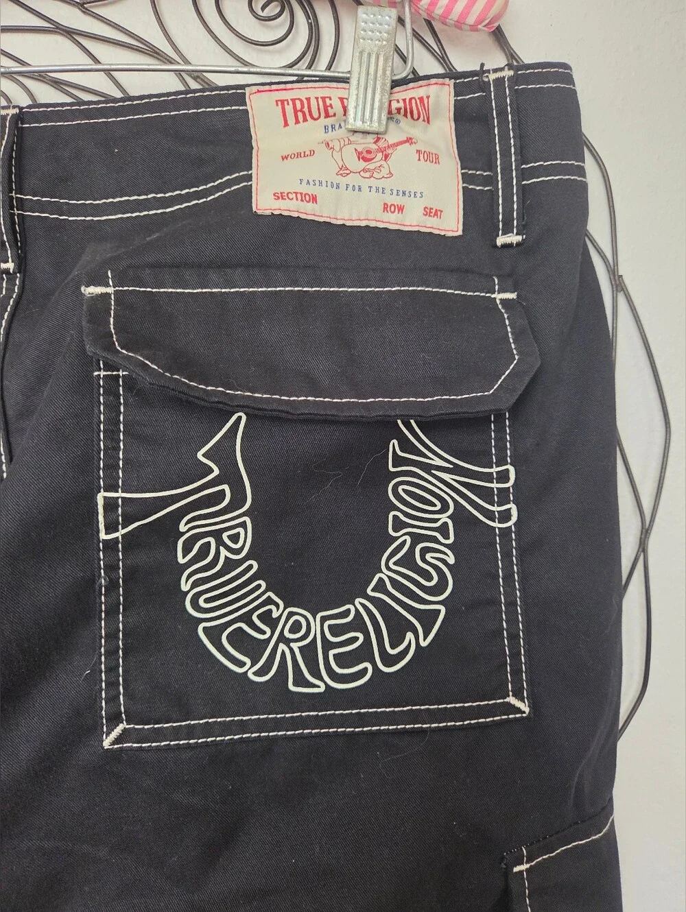 NWT True Religion Men's Cargo Pants  36x32 Black Contrast Stitch Straight Leg