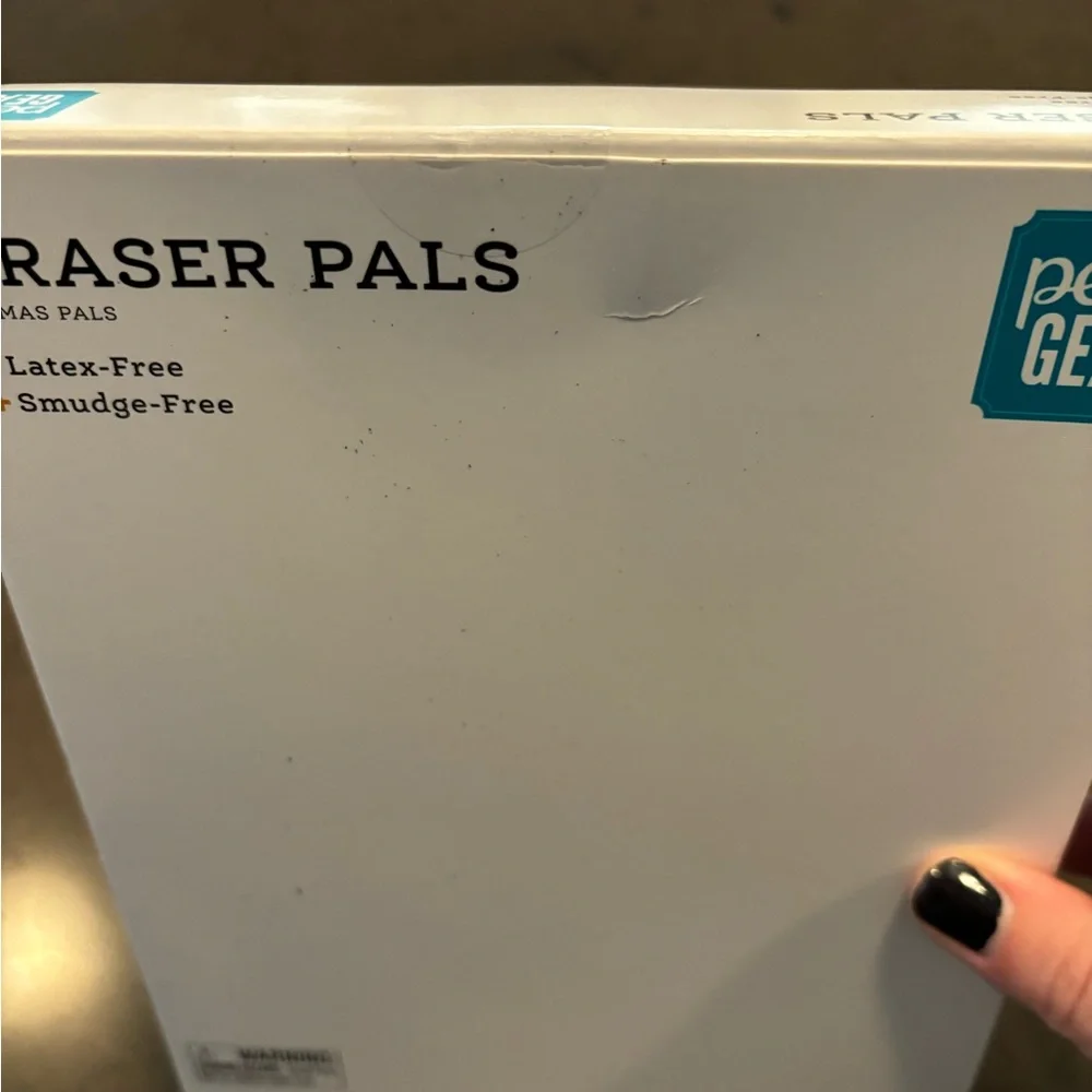 N/A 25 erasers