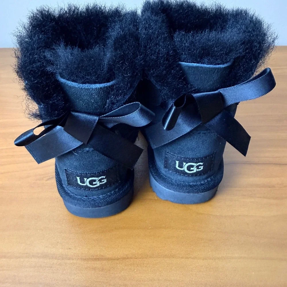 UGG classic sheepskin