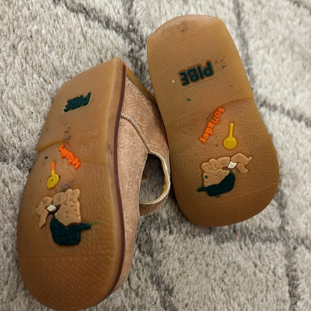 cocoliso’s PIBE charming brown