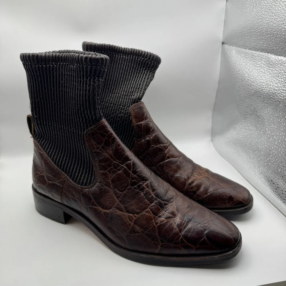 Louise et Cie Mens Brown Croc Embossed Leather Sock Ankle Boots Size 8.5M 39