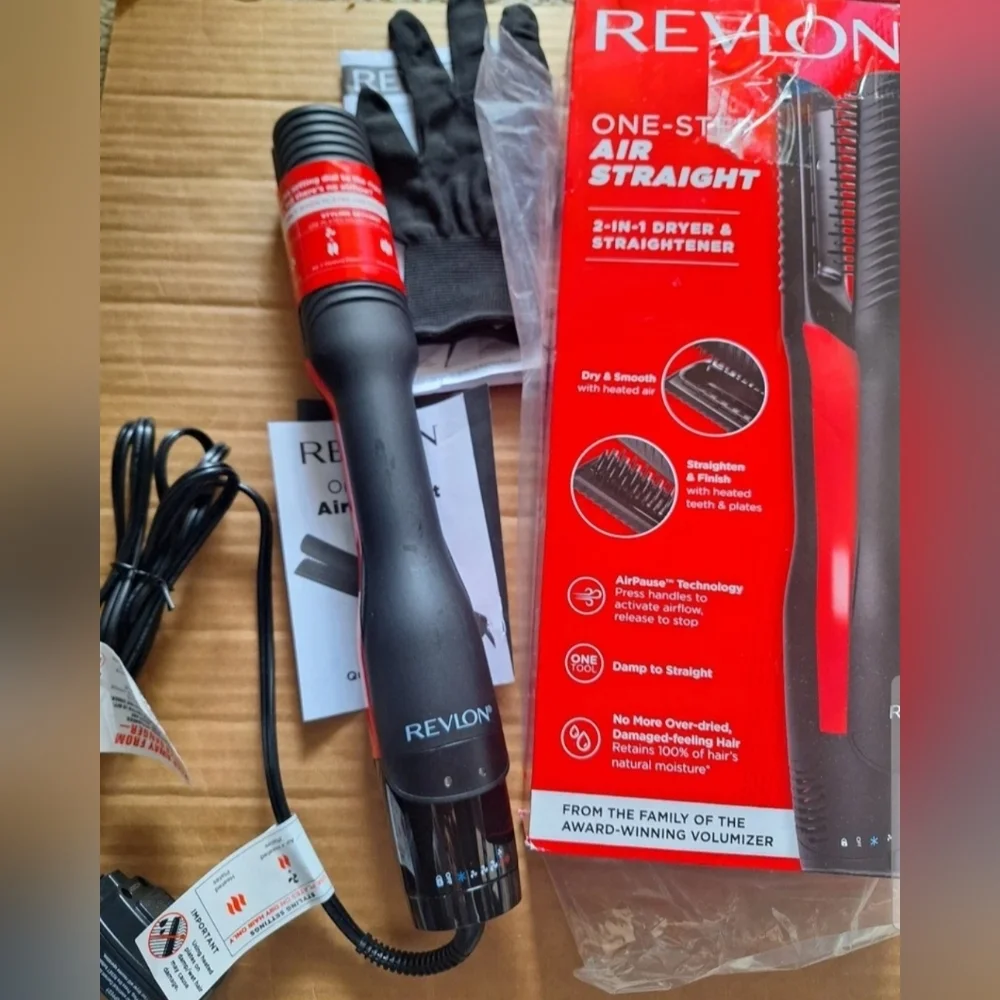 Revlon One-Step Air Straight black