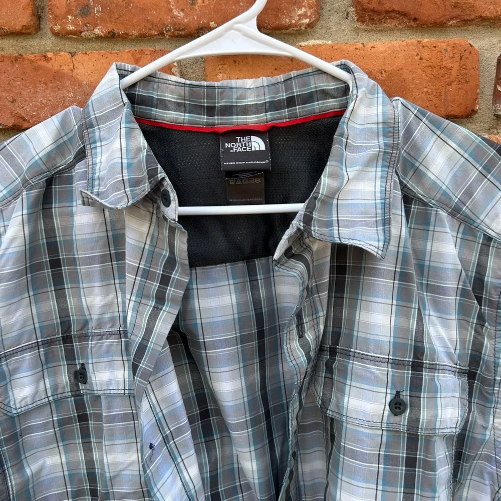 The North Face Men’s Gray Plaid Short Sleeve Shirt XL