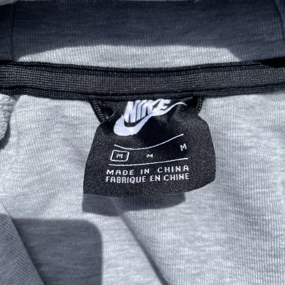 Nike tech loose
