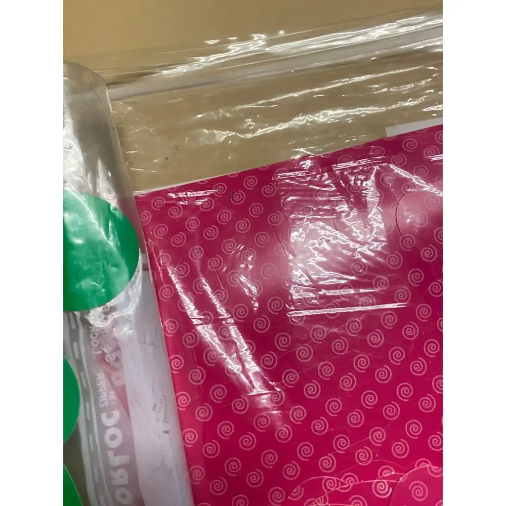 Unbranded large techer