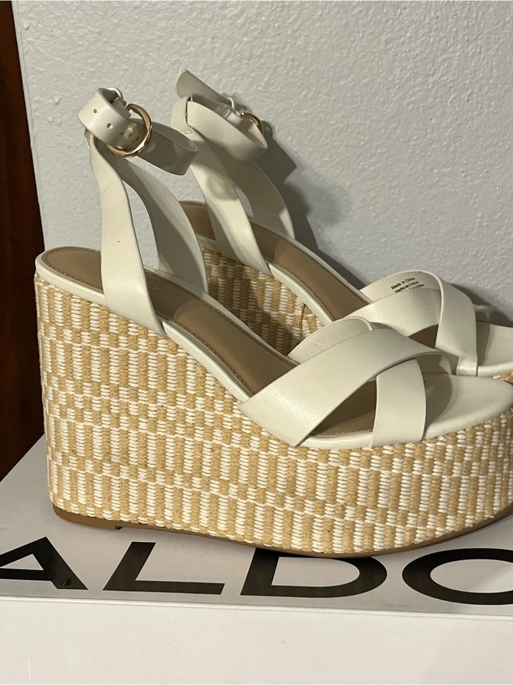 ALDO Cream Woven Raffia Platform Ankle-Strap Wedges Sz 8