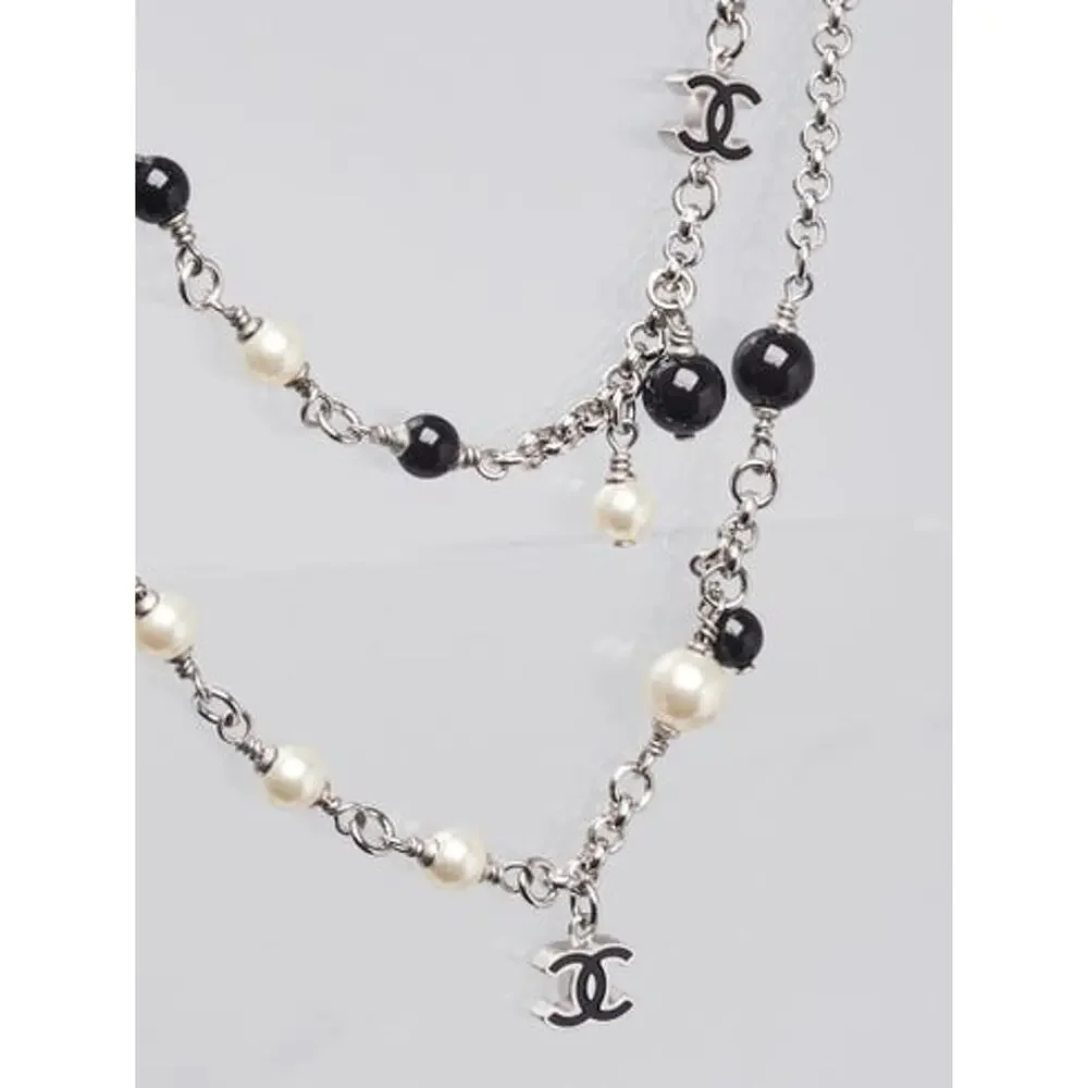 CHANEL fun flirty