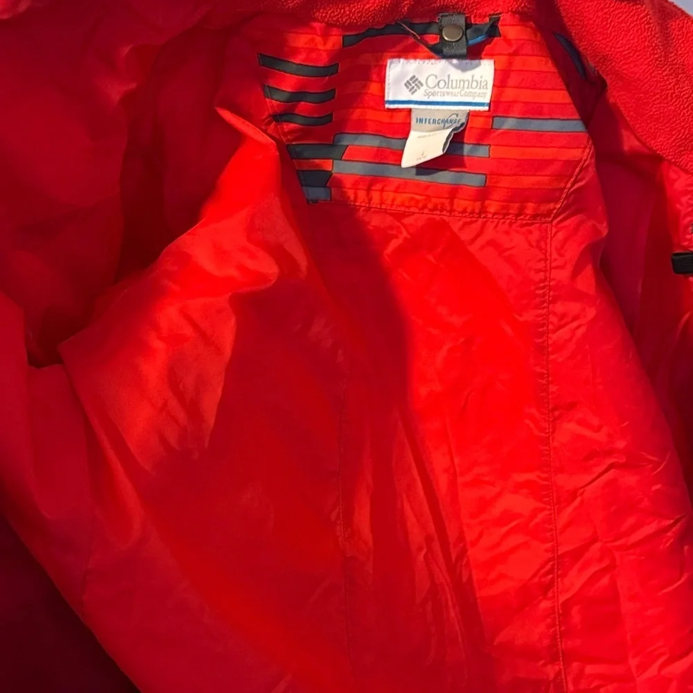 Columbia bright red