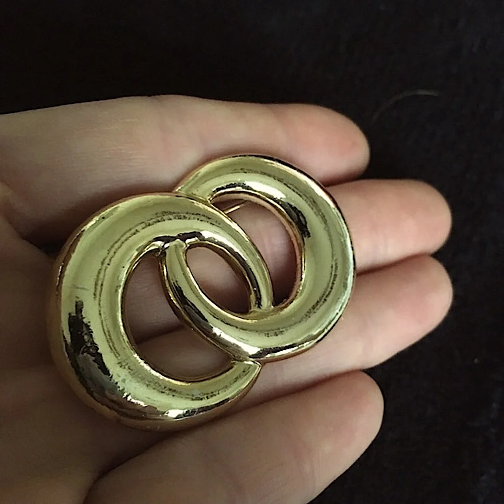 unknown vintage gold