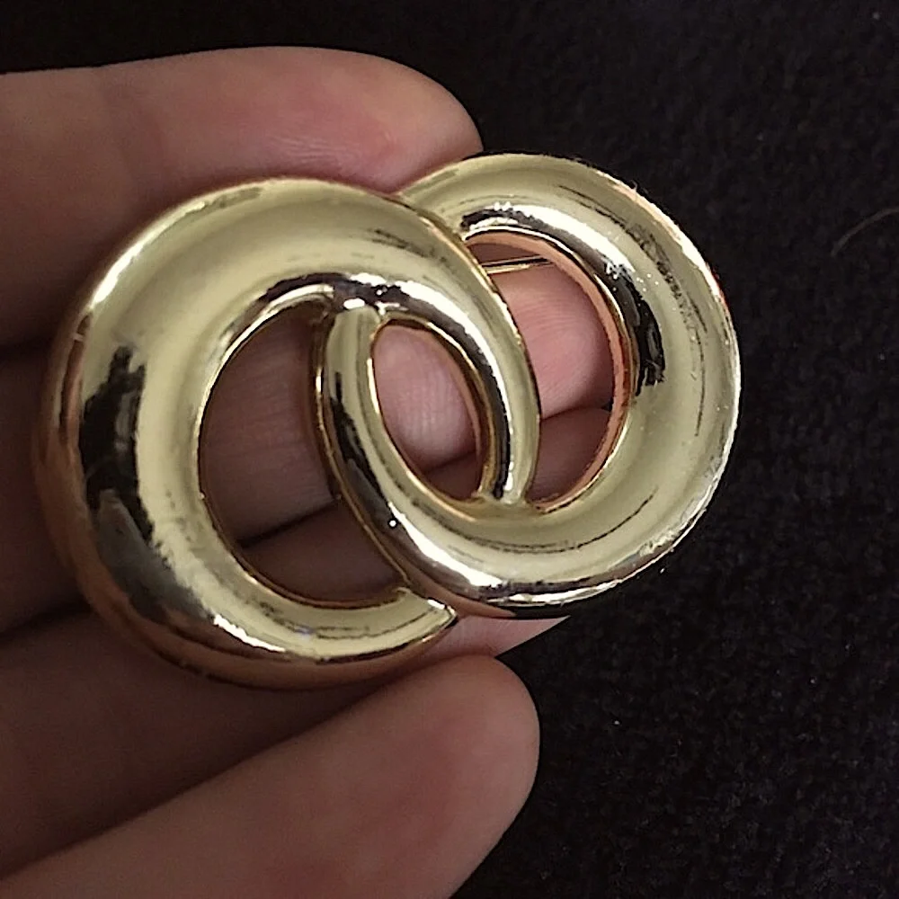 unknown vintage gold