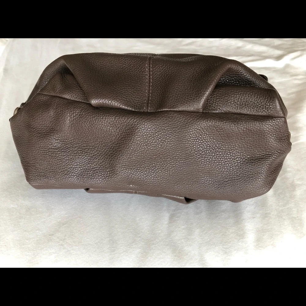 Coach classic dark