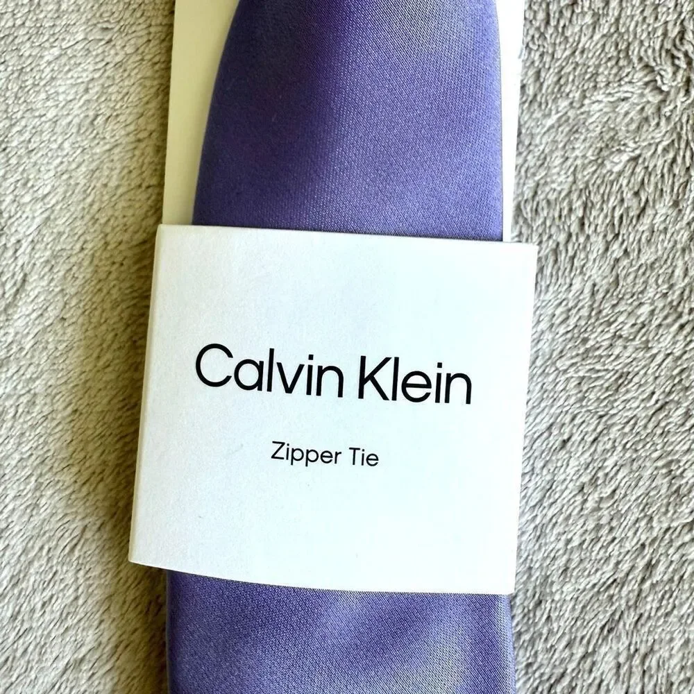 NWT Calvin Klein Boys Lavender Adjustable Zipper Neck Tie