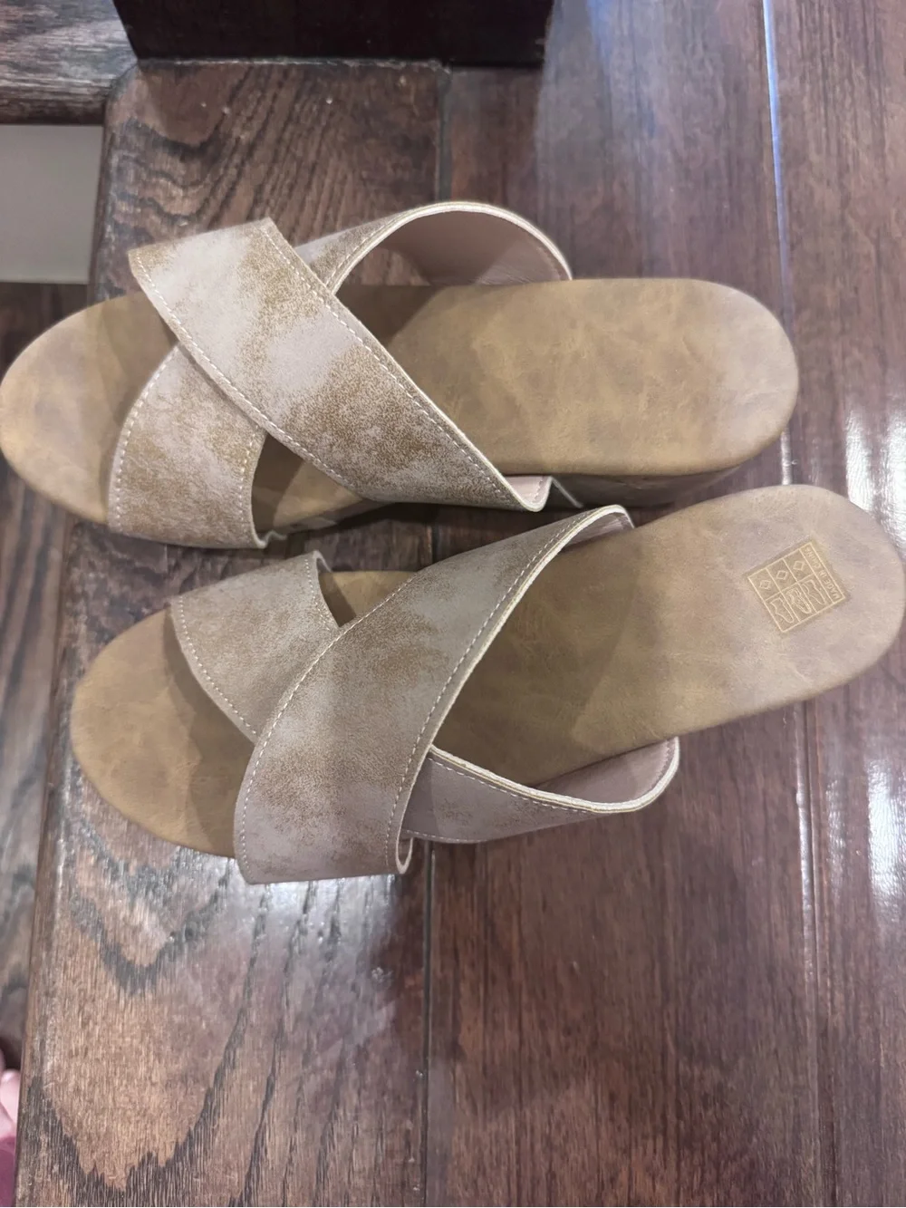 Other comfortable neutral