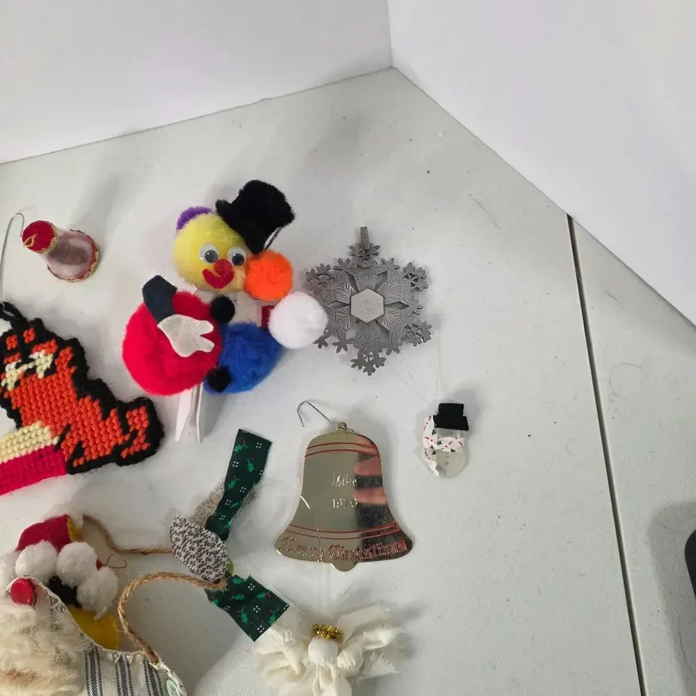 Lot 19 Vintage Handmade Christmas Ornaments Yarn Felt Crochet Pom Pom Sesame St