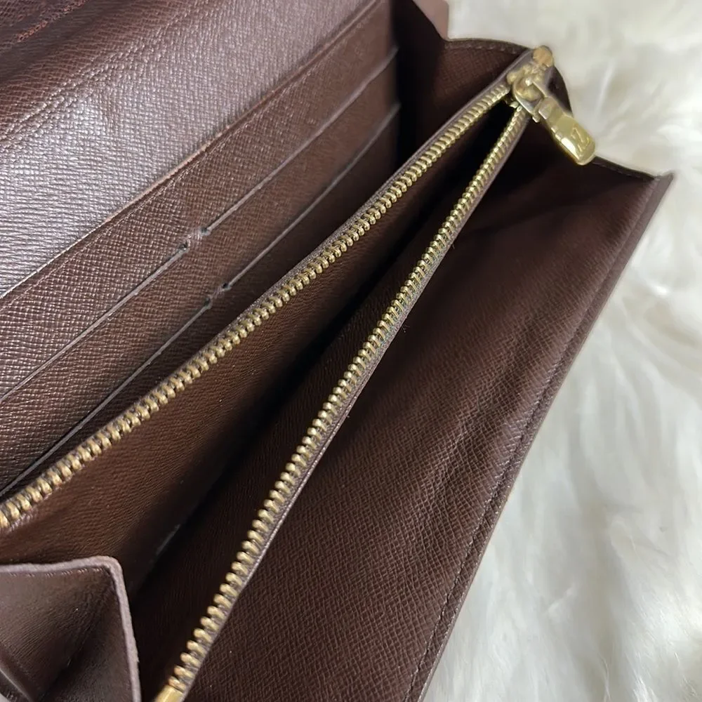 💯Authentic Louis Vuitton DE Long Wallet 🍀