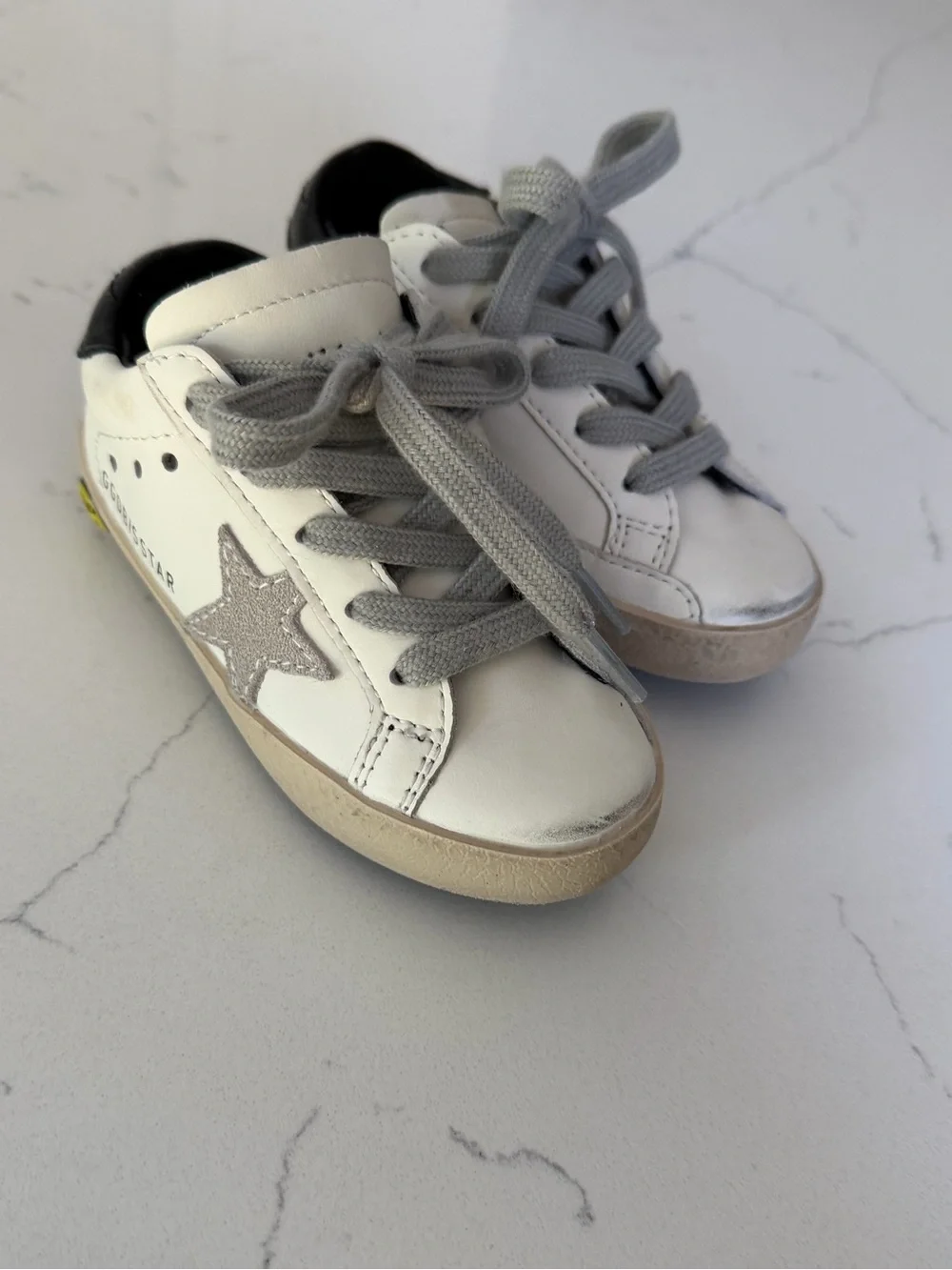 Golden Goose White Kids Sneakers with Grey Star - Size 21(5-5.5)