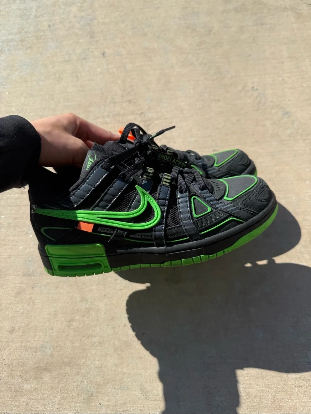 offwhite cushioned design
