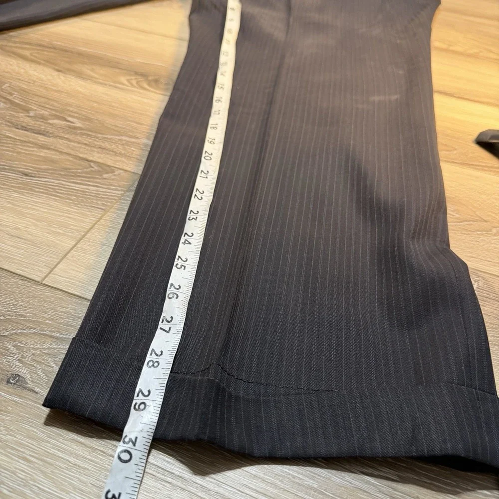 Oscar de la Renta good used