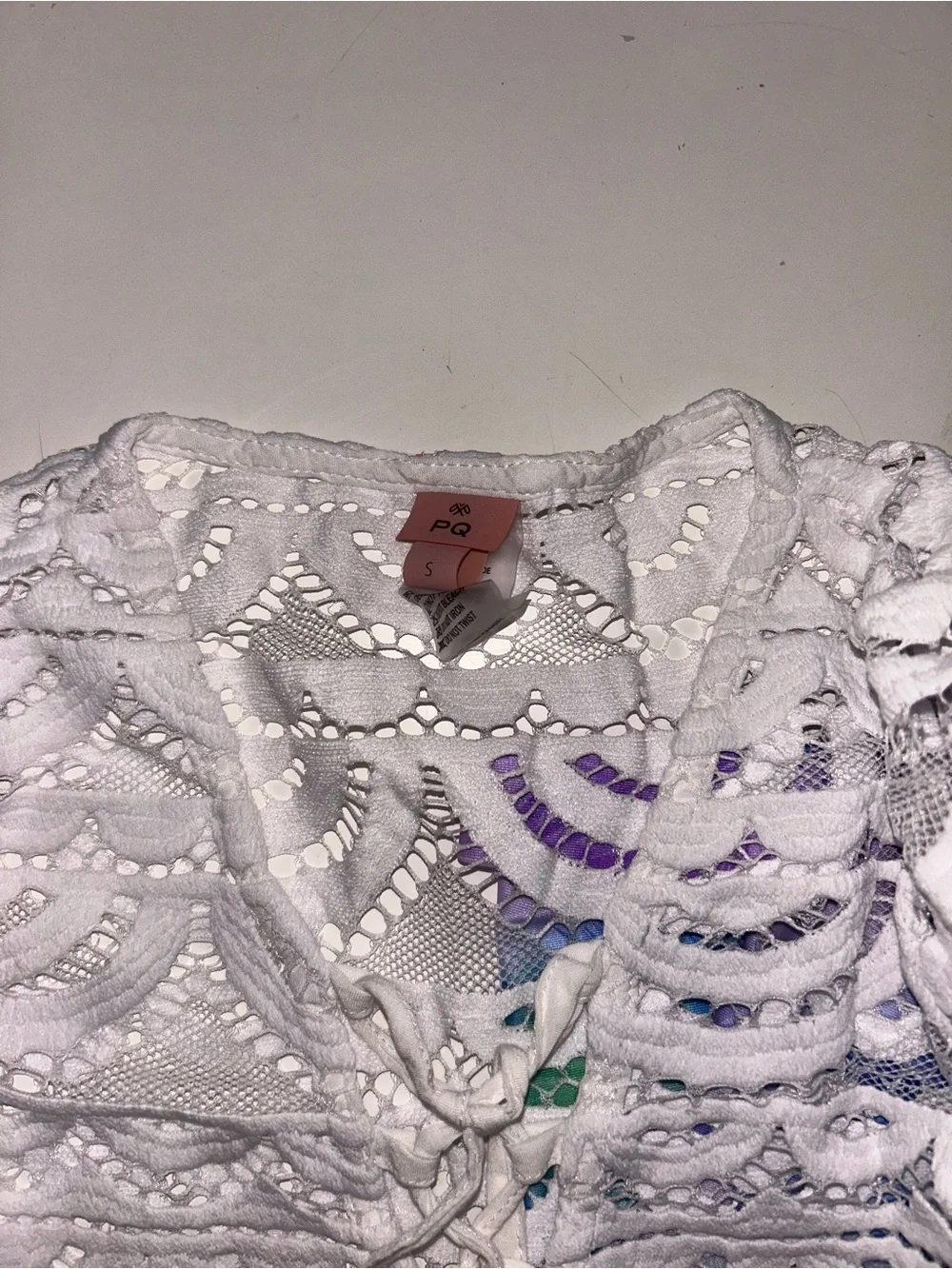 N/A white crochet