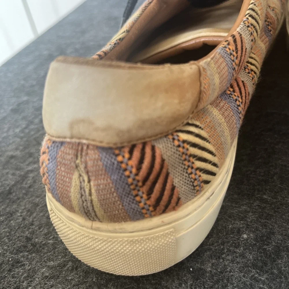 TAFT‎ The Sneaker Tribal Multi Striped Leather Trim Y2K Good Condition Mens 9