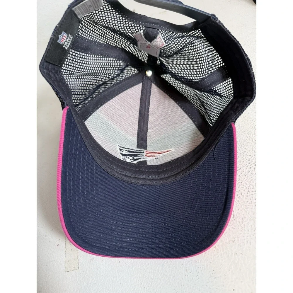 New‎ England Patriots Women's Crucial Catch Breast Cancer Awareness Reebok Hat