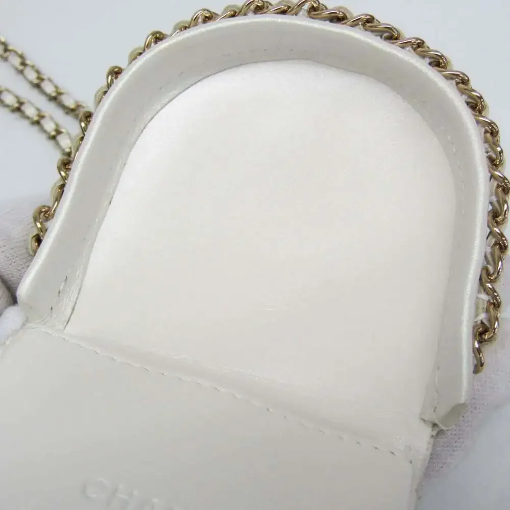 CHANEL white pearl
