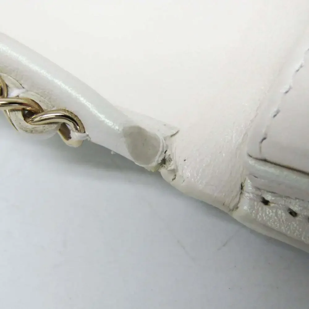 CHANEL white pearl