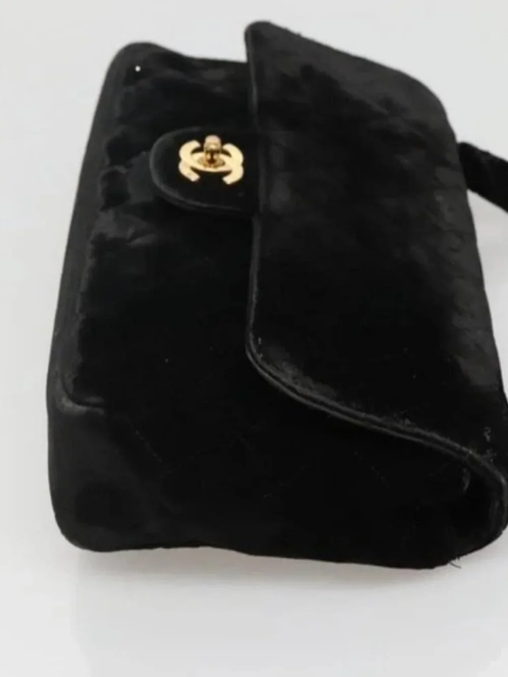CHANEL brand	chanel color	black