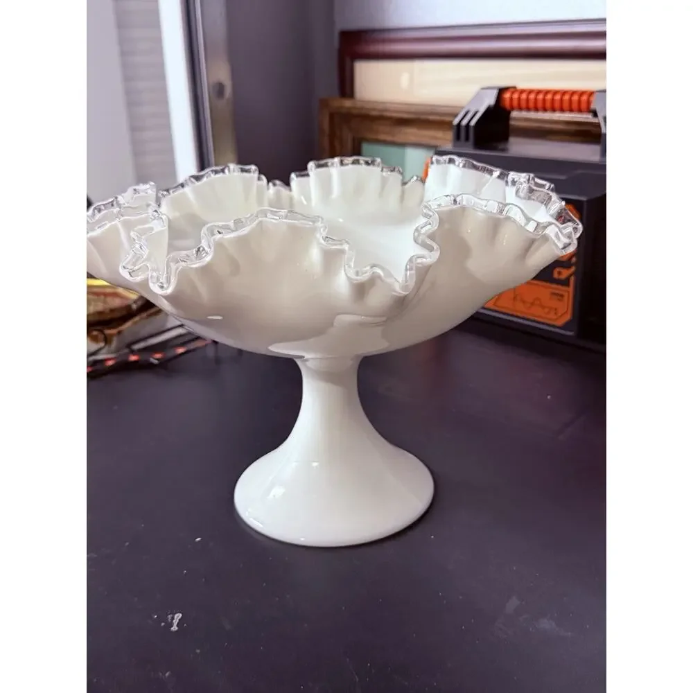 Fenton silver crest
