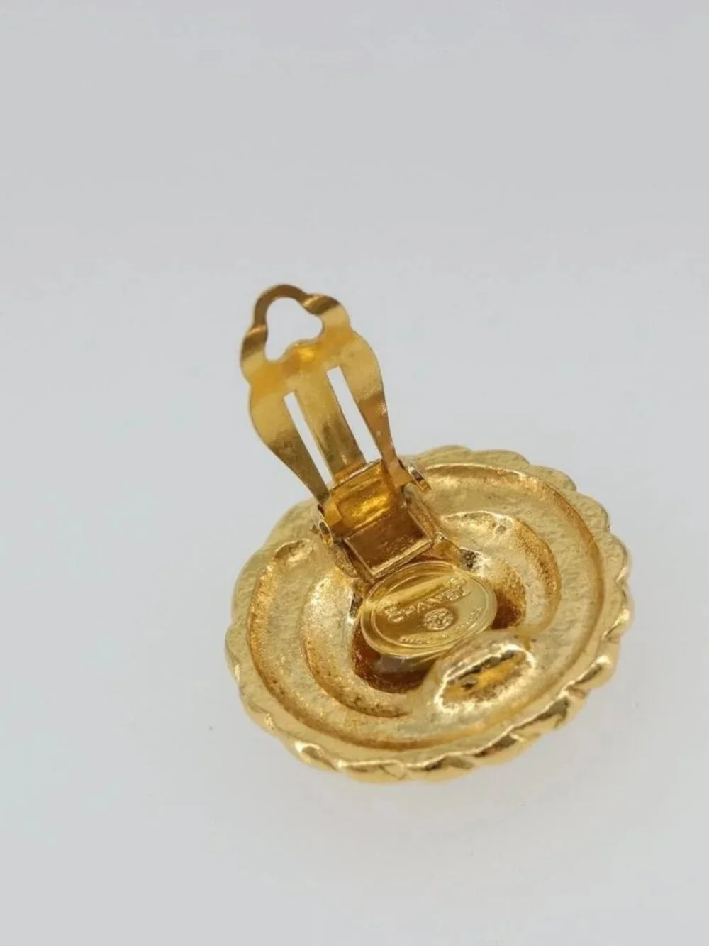 CHANEL Earring Metal Gold Tone CC Auth BA13635