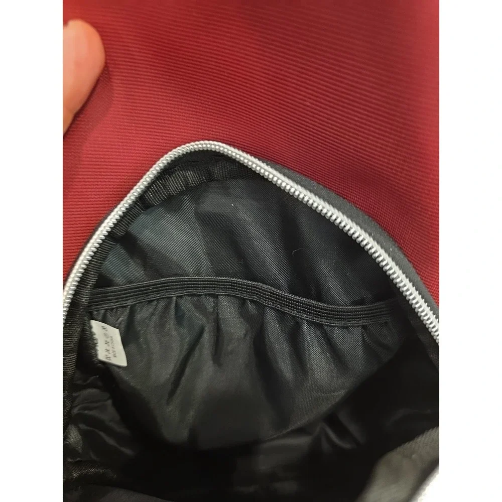 Mosiso maroon sling