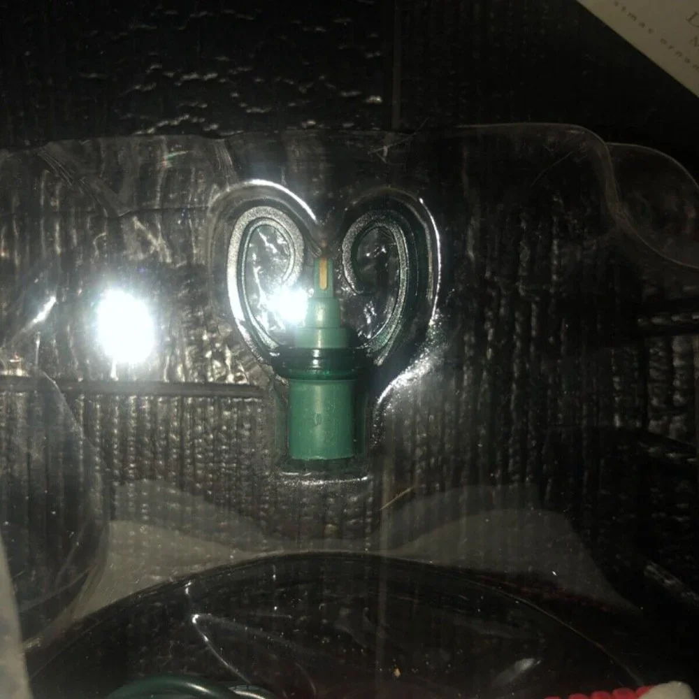 Hallmark Keepsake Christmas Ornament‎ Disney Deck The House Mickey Pluto