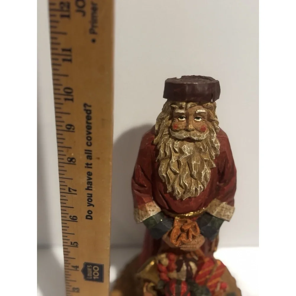Vintage Christmas Faux Wood‎ Carved Old World Woodland Santa Claus Figurine