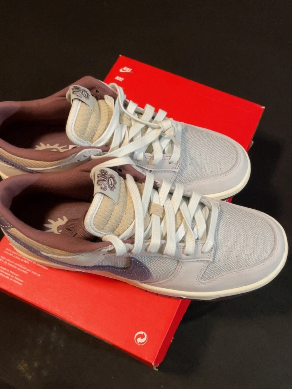 Nike low top