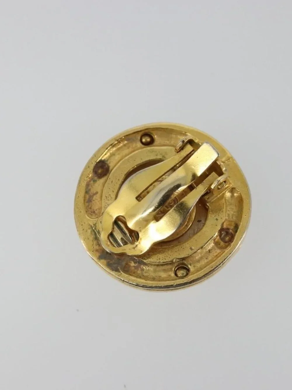 CHANEL Earring metal Gold Tone CC Auth 185222V