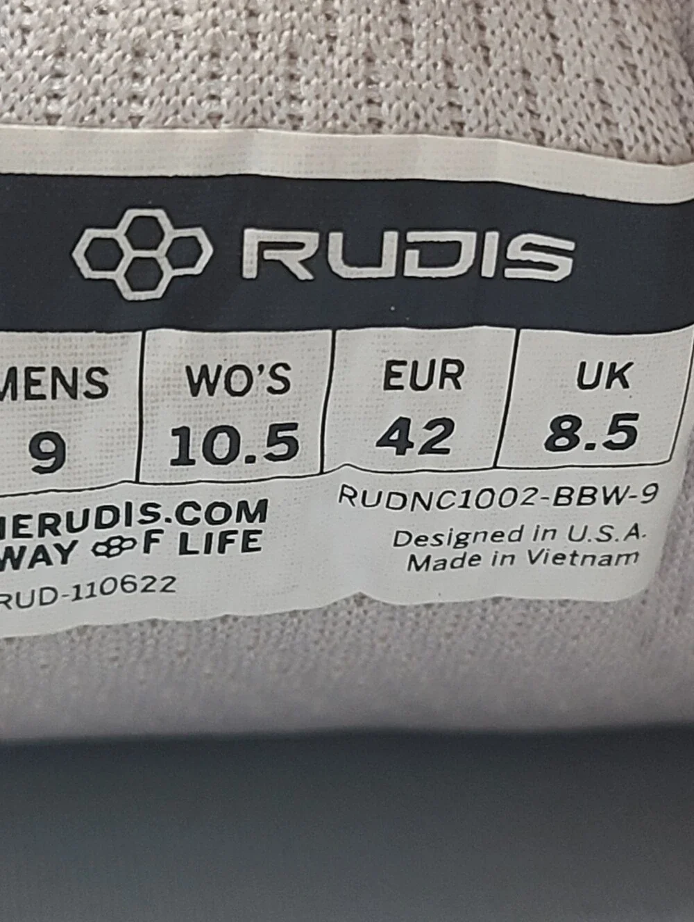 RUDIS men running