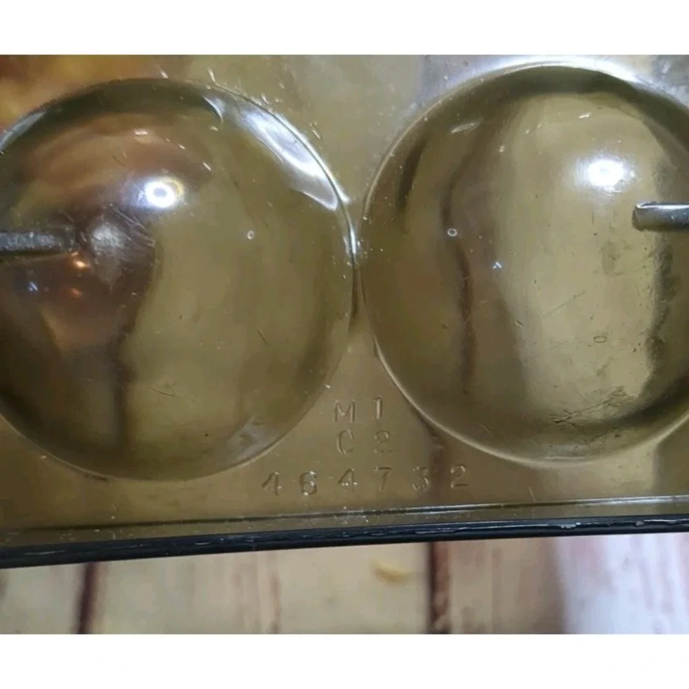 Vintage GE Refrigerator Egg Tray Part # 464732 Brown‎