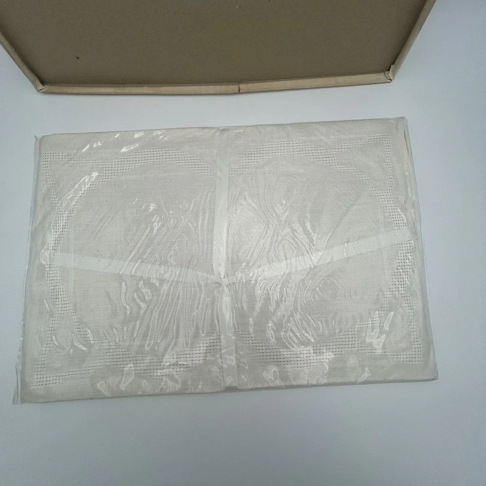 Vintage Linbro Linen/Cotton White Dinner 4-Dinner Napkins 4-Placemats New Sealed