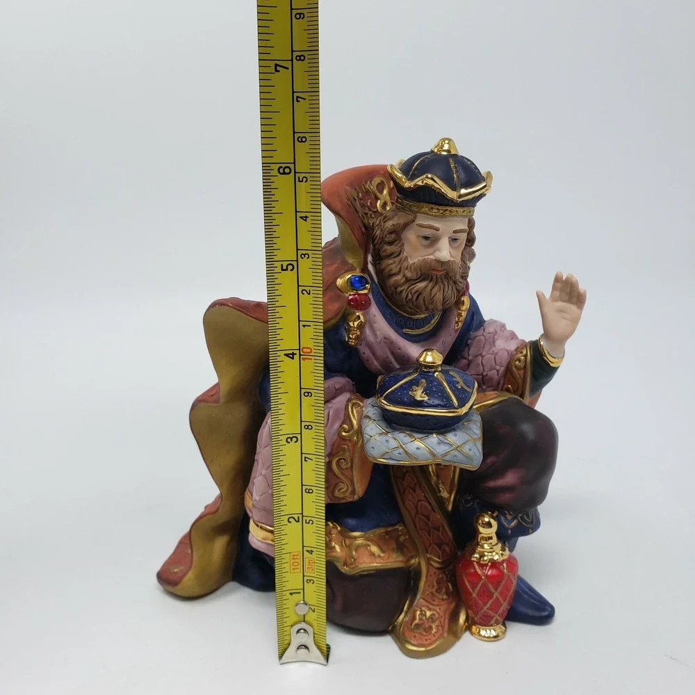 Kirkland Signature‎ 13 Piece Porcelain Nativity Set  #75177 Replacement Wise Man