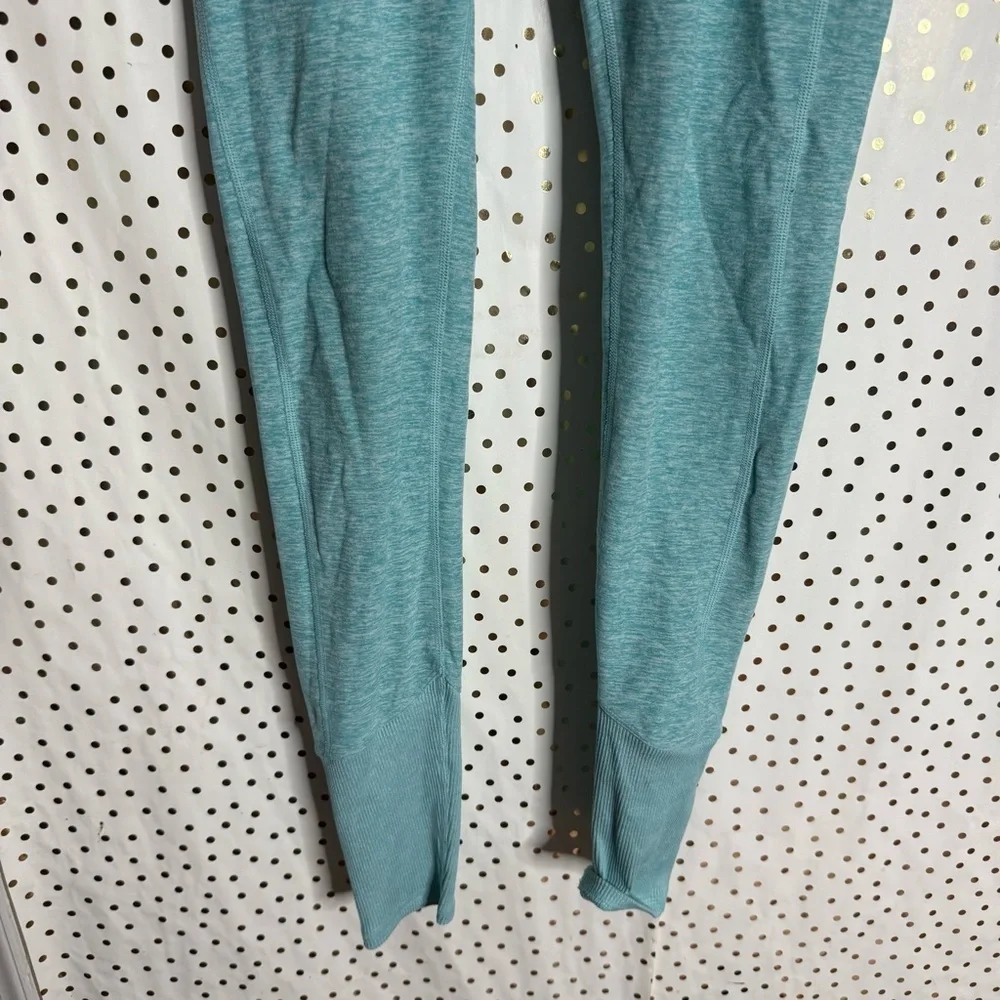 ALO Yoga stylish high