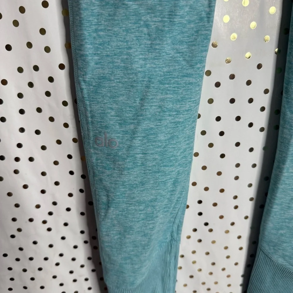 ALO Yoga stylish high