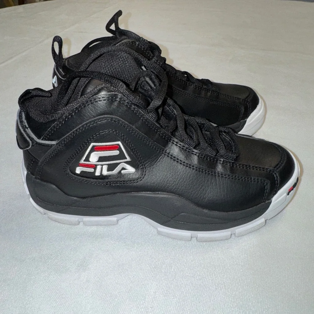Fila Grant Hill 2 Mid Top Sneakers Youth‎ Kids Size 6 US Black Basketball Shoes