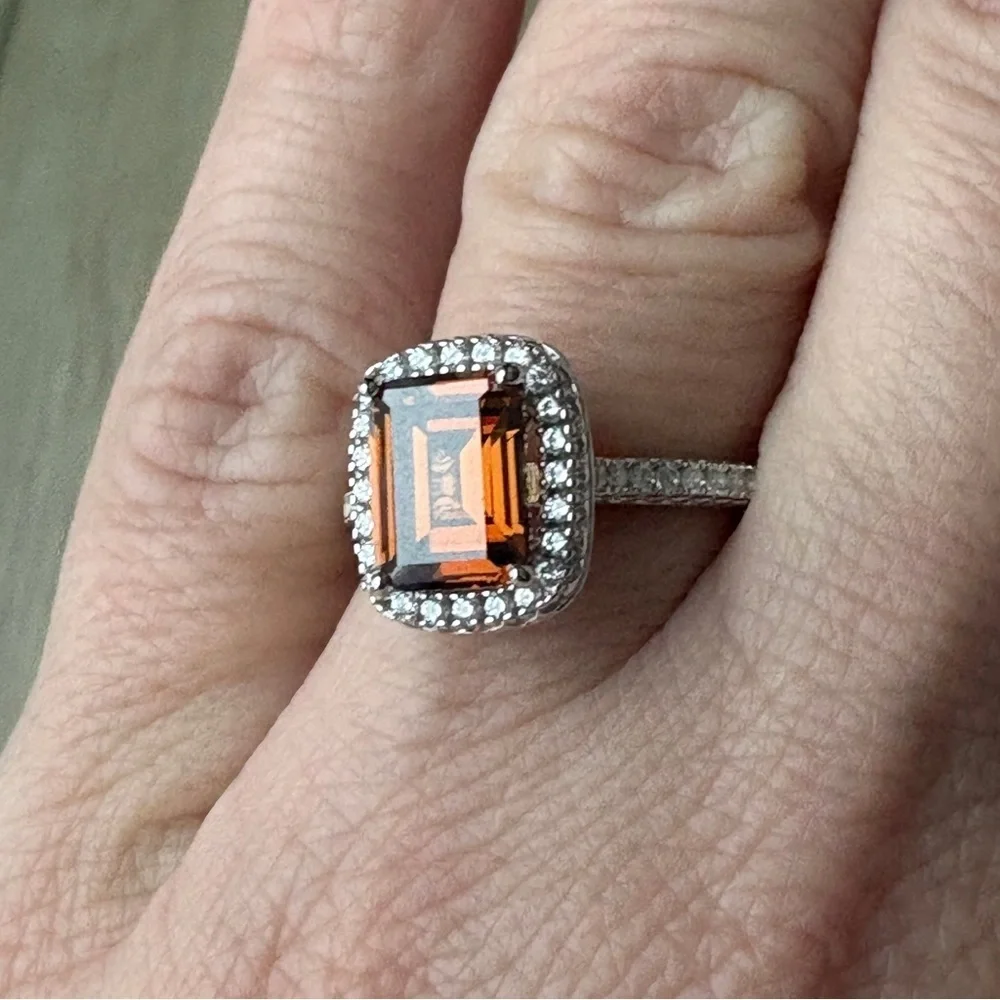 SUZY LEVIAN Sterling Silver Ascher Cut Brown CZ Ring Size 7