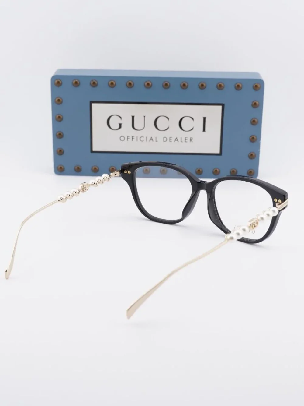 Gucci model gg1972oa