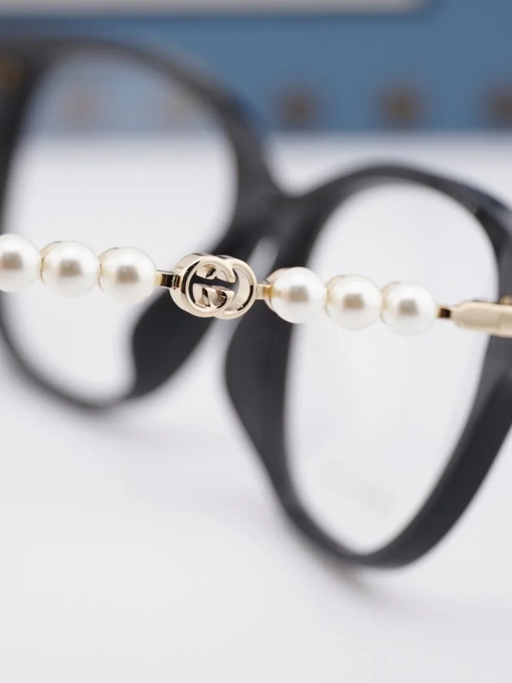 Gucci model gg1972oa