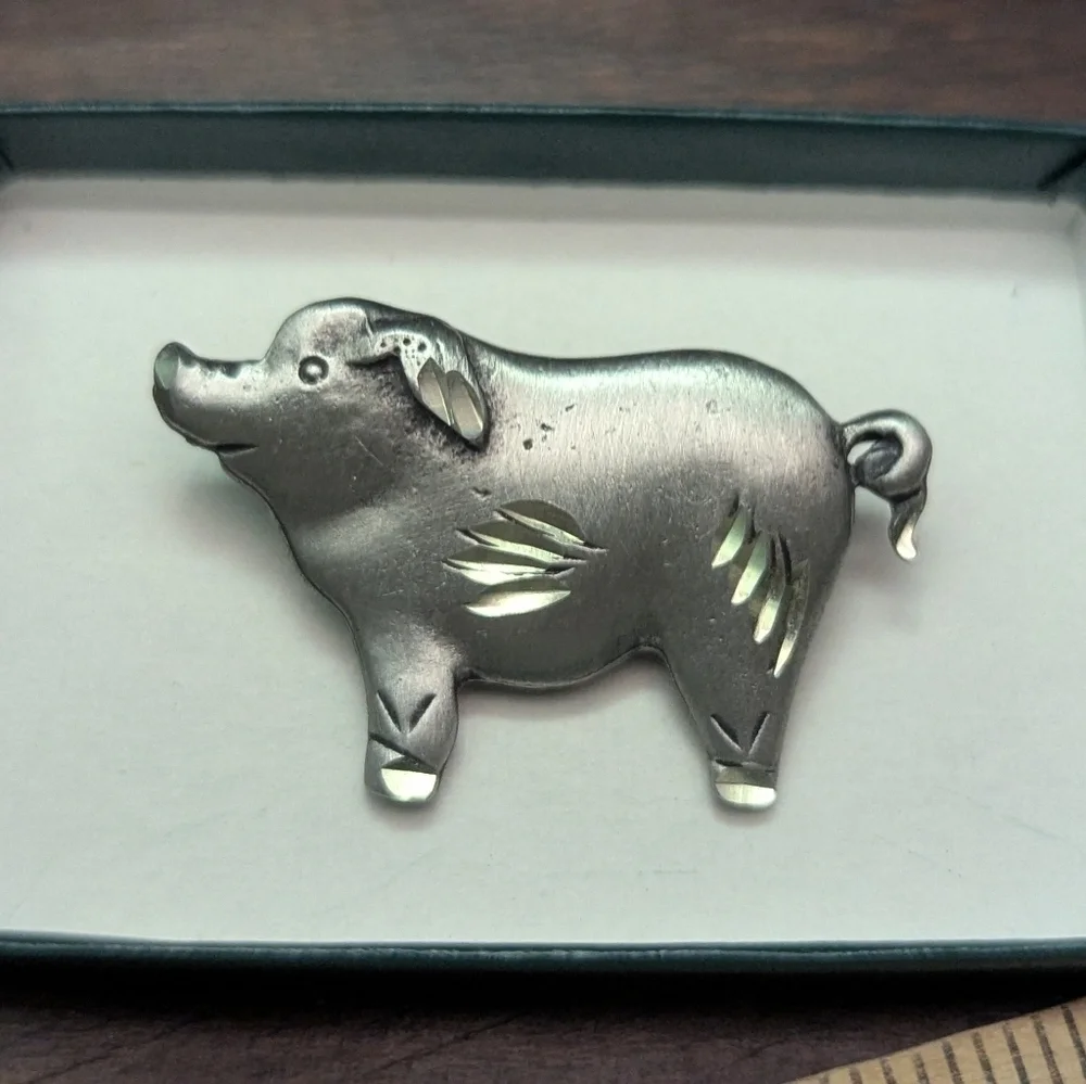 Vintage brooch pig
