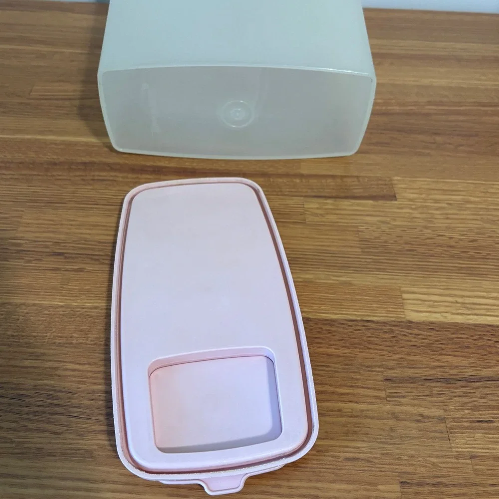 Tupperware width pour
