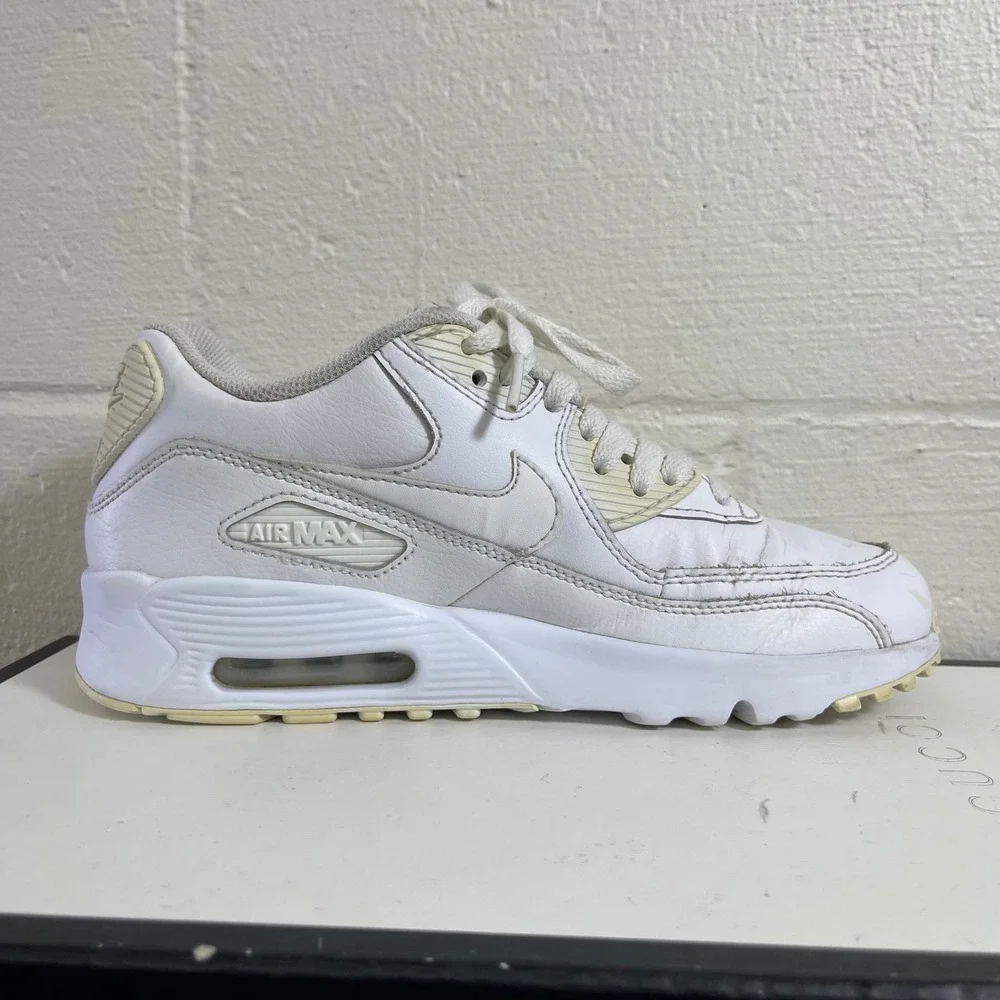 Nike Air Max 90 833412-100 All White Leather Sneaker Shoes Youth Size US 5.5 Y