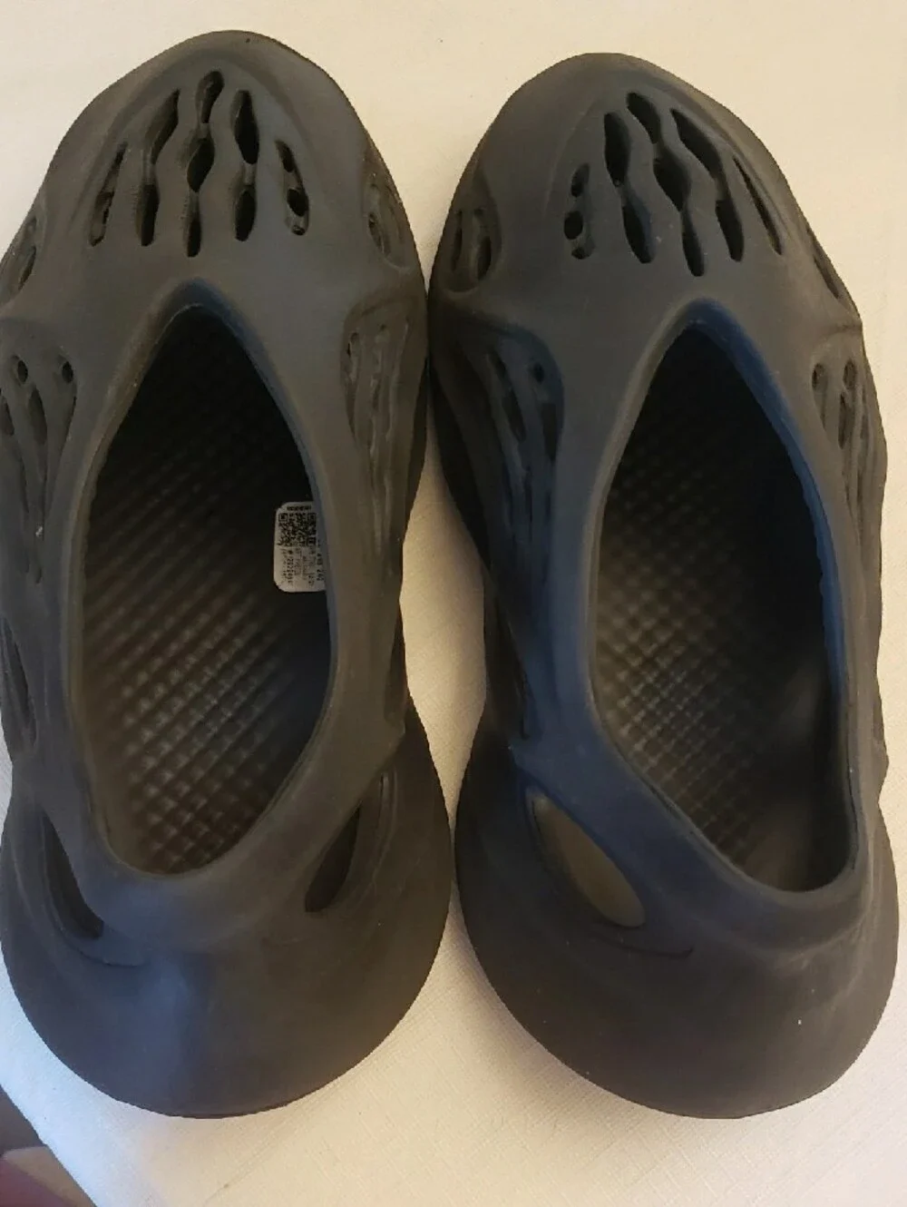 Yeezy authenic easy